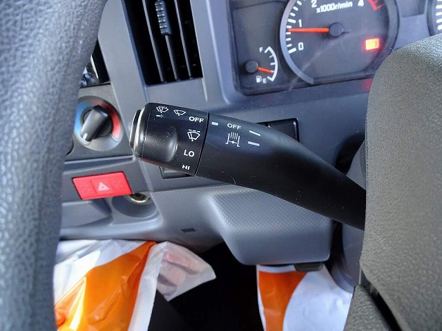 エルフ0.5t4WDFFL標準10M高所作業車|中古トラックの販売・買取・査定のアイナビ