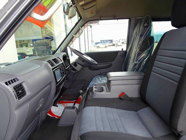 ボンゴバンGL1t4WD2人乗り5ドアハイルーフ|中古トラックの販売・買取・査定のアイナビ