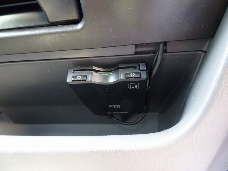 ボンゴバンGL1t4WD2人乗り5ドアハイルーフ|中古トラックの販売・買取・査定のアイナビ