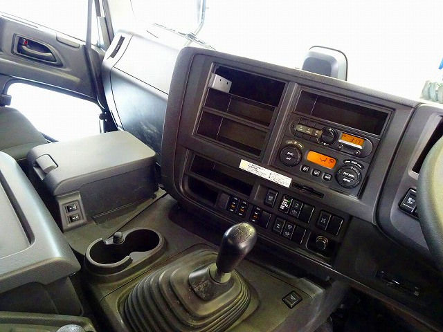 ギガ13.6t4軸アルミブロック平ボデーリアエアサス380ps|中古トラックの販売・買取・査定のアイナビ