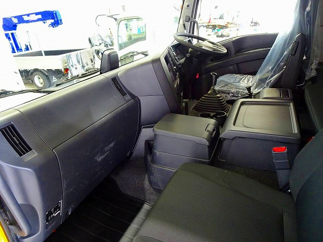 ギガ13.6t4軸アルミブロック平ボデーリアエアサス380ps|中古トラックの販売・買取・査定のアイナビ