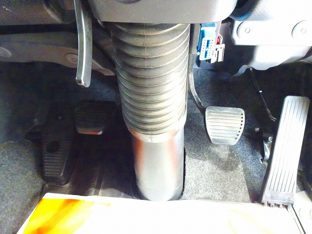 ギガ13.6t4軸アルミブロック平ボデーリアエアサス380ps|中古トラックの販売・買取・査定のアイナビ