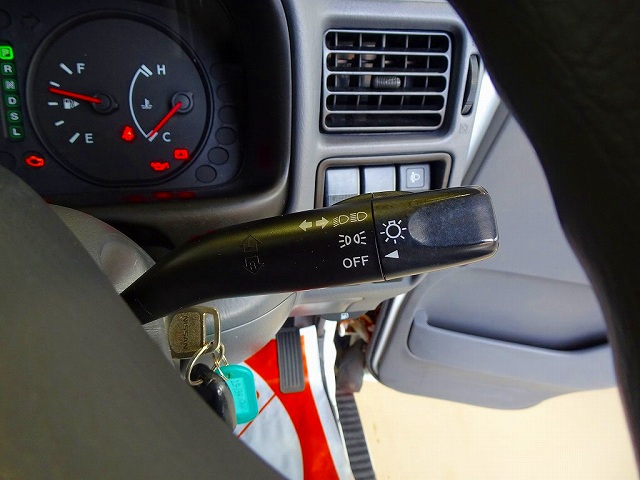 バネットバンDX0.95t4WD2人乗り5ドアハイルーフガソリン|中古トラックの販売・買取・査定のアイナビ