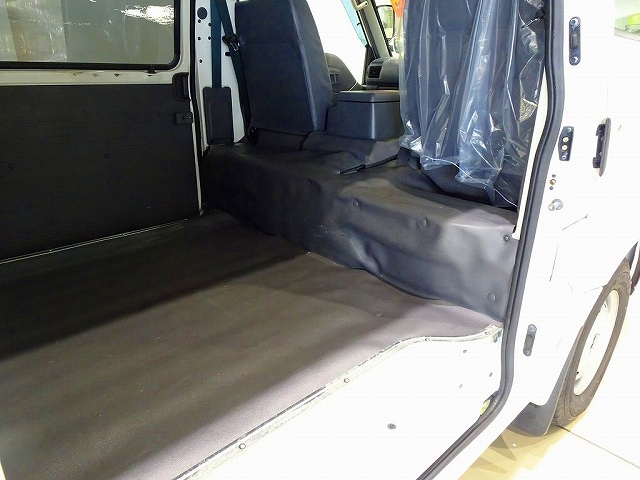 バネットバンDX0.95t4WD2人乗り5ドアハイルーフガソリン|中古トラックの販売・買取・査定のアイナビ