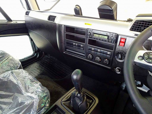 ファイター3.5t標準ベッドレスアームロール220ps未使用車|中古トラックの販売・買取・査定のアイナビ