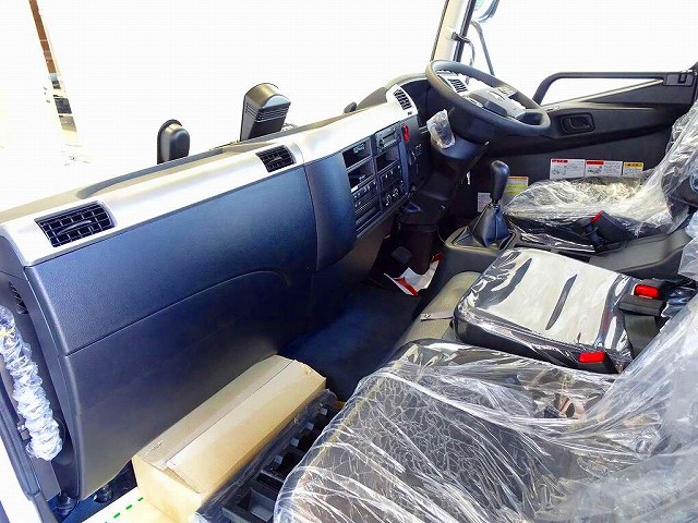 ファイター3.45t標準ベッドレスアームロール220ps未使用車|中古トラックの販売・買取・査定のアイナビ