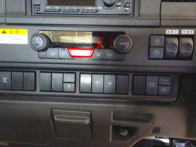 フォワード3.7t標準ベッドレスアームロール未使用車|中古トラックの販売・買取・査定のアイナビ