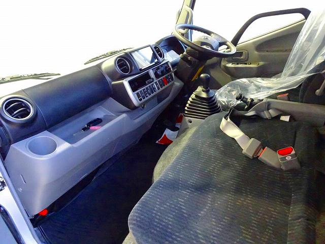 ダイナ2tFJL標準セミロング平ボデー総重量5t未満|中古トラックの販売・買取・査定のアイナビ