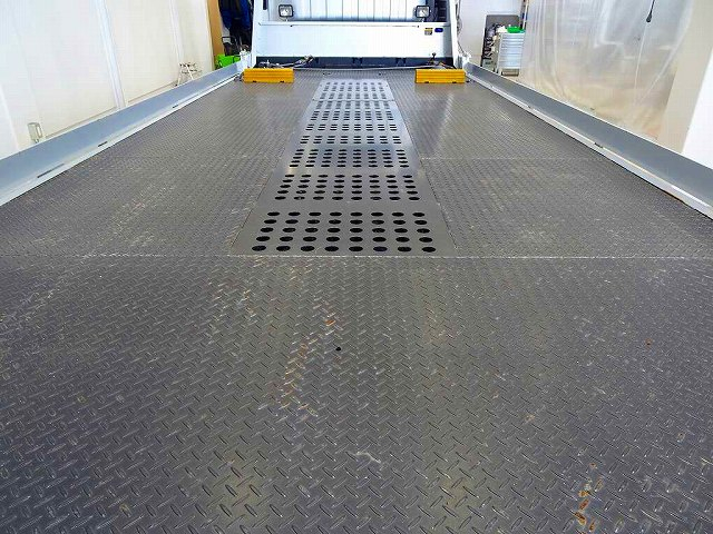 エルフ2.95tFFLワイド超ロングキャリアカー(車載)|中古トラックの販売・買取・査定のアイナビ