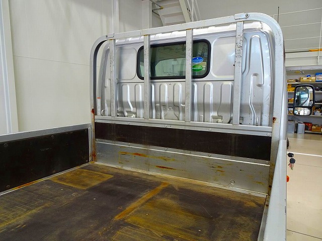 トヨエース2tFJL標準平ボデー総重量5t未満|中古トラックの販売・買取・査定のアイナビ