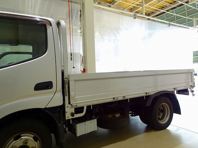 トヨエース2tFJL標準平ボデー総重量5t未満|中古トラックの販売・買取・査定のアイナビ