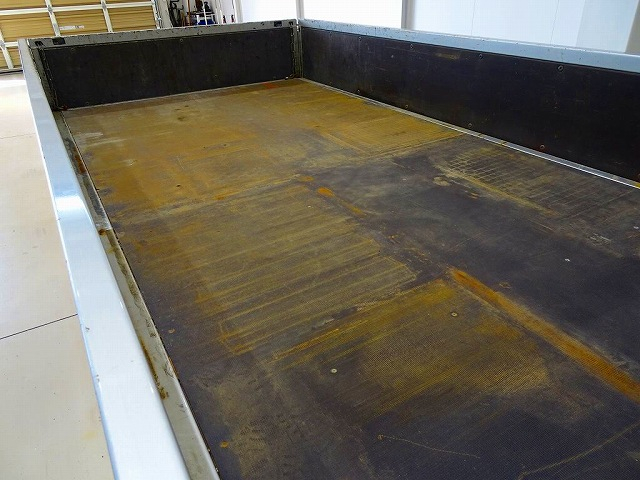 トヨエース2tFJL標準平ボデー総重量5t未満|中古トラックの販売・買取・査定のアイナビ