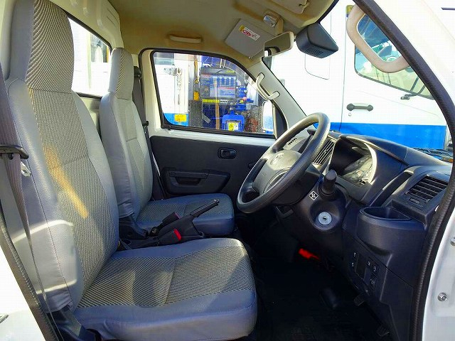 ボンゴトラックSTD0.75t4WDSタイヤ平ボデーガソリン|中古トラックの販売・買取・査定のアイナビ