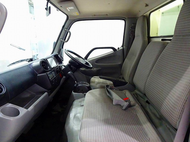 ダイナ1.35tFJLWタイヤ中温冷凍車|中古トラックの販売・買取・査定のアイナビ