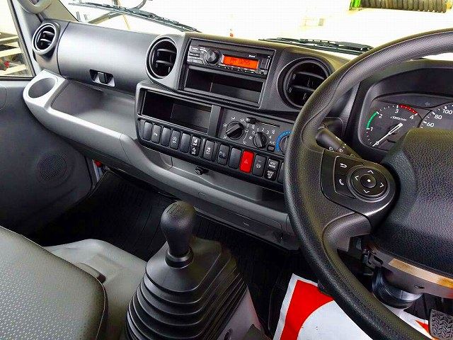 デュトロ2tFJL支柱レス強化ダンプ未使用車|中古トラックの販売・買取・査定のアイナビ