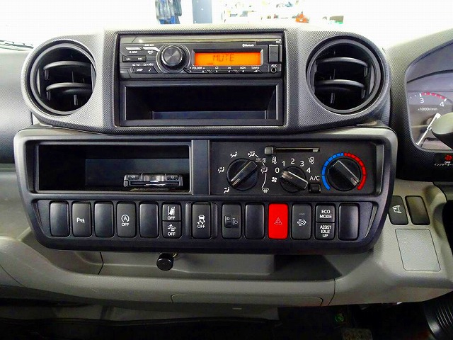 デュトロ2tFJL強化ダンプ総重量5t未満|中古トラックの販売・買取・査定のアイナビ