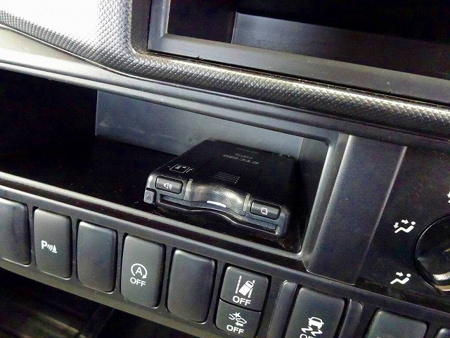 デュトロ2tFJL強化ダンプ総重量5t未満|中古トラックの販売・買取・査定のアイナビ