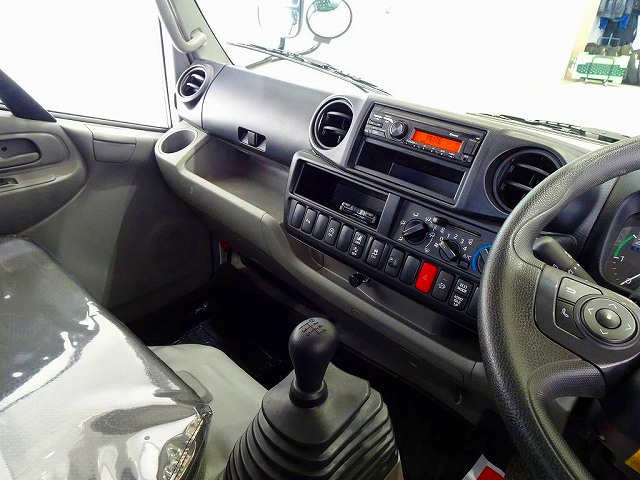 デュトロ2tFJL強化ダンプ総重量5t未満|中古トラックの販売・買取・査定のアイナビ