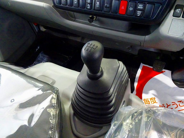 デュトロ2tFJL強化ダンプ総重量5t未満|中古トラックの販売・買取・査定のアイナビ