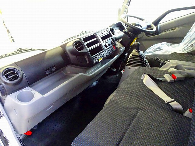 デュトロ3.45tFJLワイド超ロングアルミウイング|中古トラックの販売・買取・査定のアイナビ