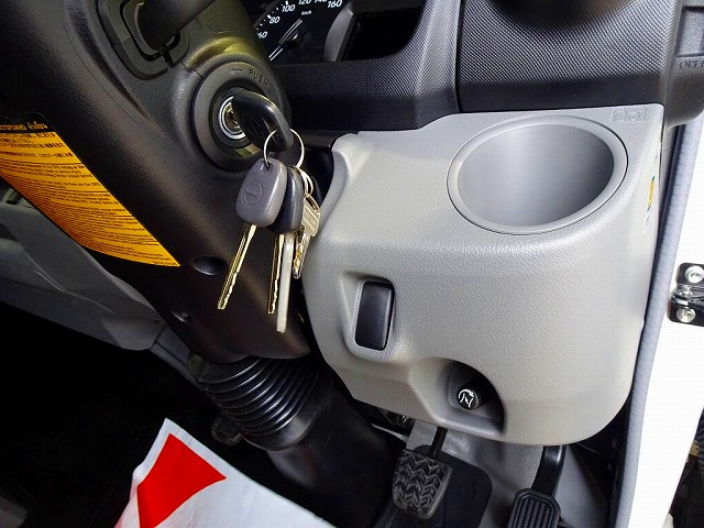 デュトロ3.45tFJLワイド超ロングアルミウイング|中古トラックの販売・買取・査定のアイナビ