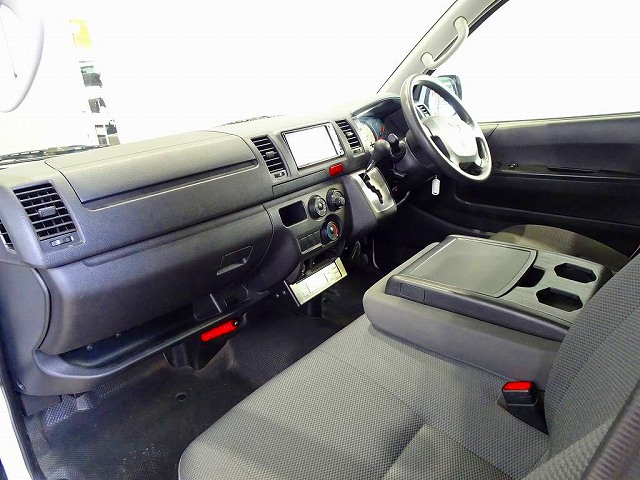 レジアスエースバンDX1t4WD2人乗り4ドア中温冷凍車|中古トラックの販売・買取・査定のアイナビ