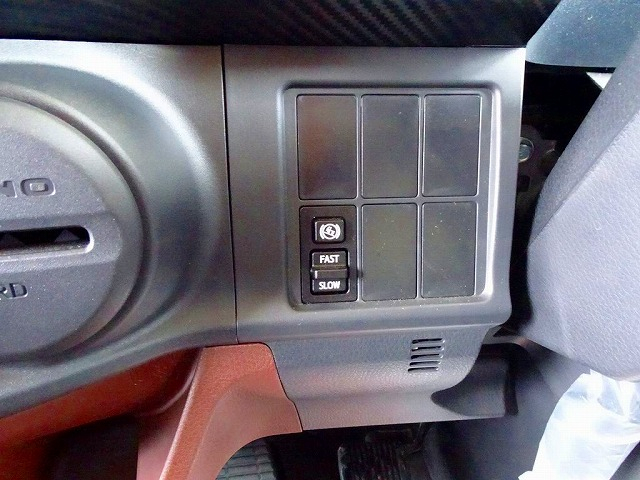 レンジャー3.2t標準ベッド付深ダンプ210ps|中古トラックの販売・買取・査定のアイナビ