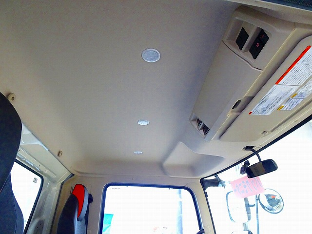 レンジャー3.2t標準ベッド付深ダンプ210ps|中古トラックの販売・買取・査定のアイナビ