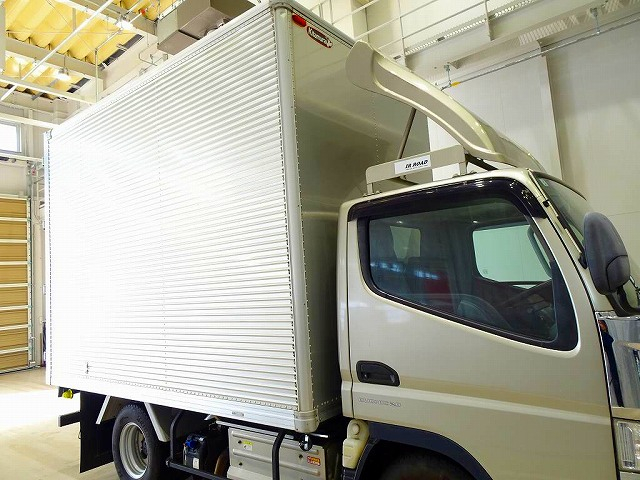 キャンター1.95t4WD全低床標準アルミバン|中古トラックの販売・買取・査定のアイナビ