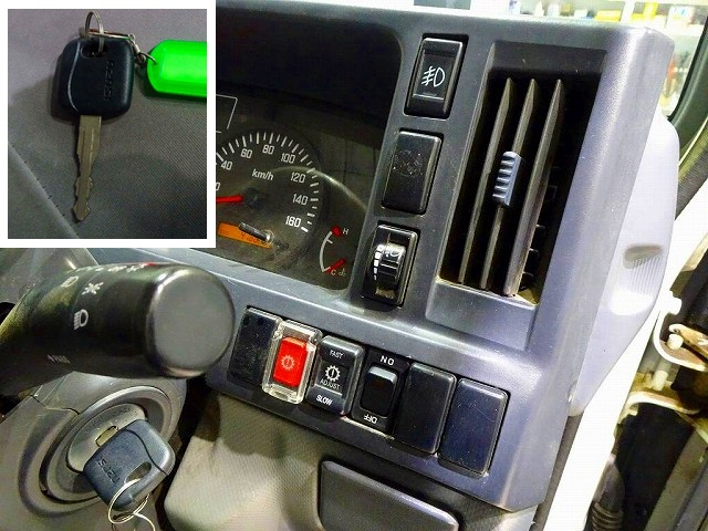 エルフ1.75t4WDFFL標準Wキャブ/アーム式PG付総重量5t未満|中古トラックの販売・買取・査定のアイナビ