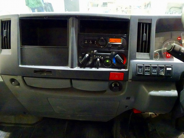 エルフ1.75t4WDFFL標準Wキャブ/アーム式PG付総重量5t未満|中古トラックの販売・買取・査定のアイナビ