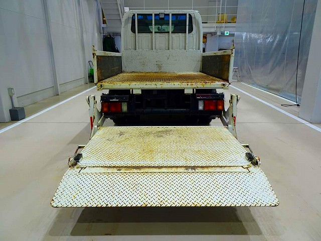 エルフ1.75t4WDFFL標準Wキャブ/アーム式PG付総重量5t未満|中古トラックの販売・買取・査定のアイナビ