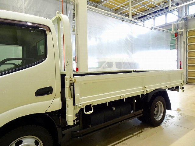 デュトロ2t4WDFJL標準セミロング平ボデー|中古トラックの販売・買取・査定のアイナビ