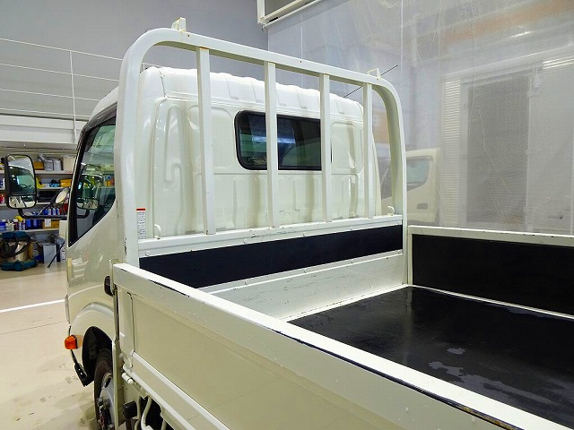 デュトロ2t4WDFJL標準セミロング平ボデー|中古トラックの販売・買取・査定のアイナビ