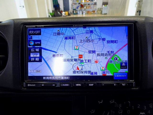 デュトロ2t4WDFJL標準セミロング平ボデー|中古トラックの販売・買取・査定のアイナビ