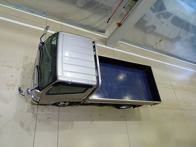 キャンター2t全低床標準平ボデー|中古トラックの販売・買取・査定のアイナビ