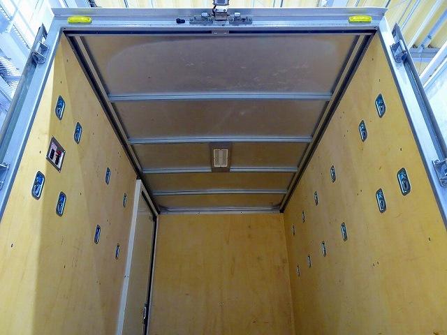 ダイナ1.2tJLWタイヤパネルバン|中古トラックの販売・買取・査定のアイナビ