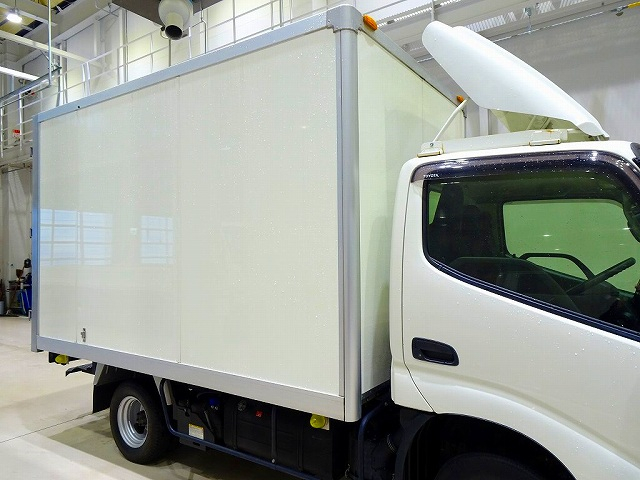 ダイナ1.2tJLWタイヤパネルバン|中古トラックの販売・買取・査定のアイナビ