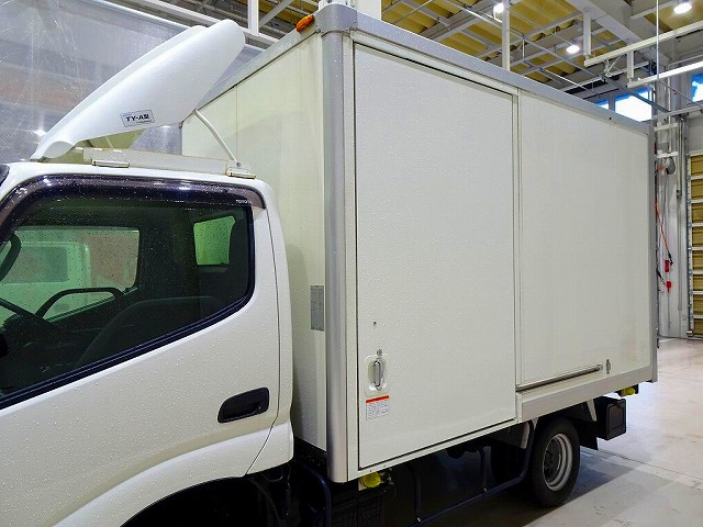 ダイナ1.2tJLWタイヤパネルバン|中古トラックの販売・買取・査定のアイナビ