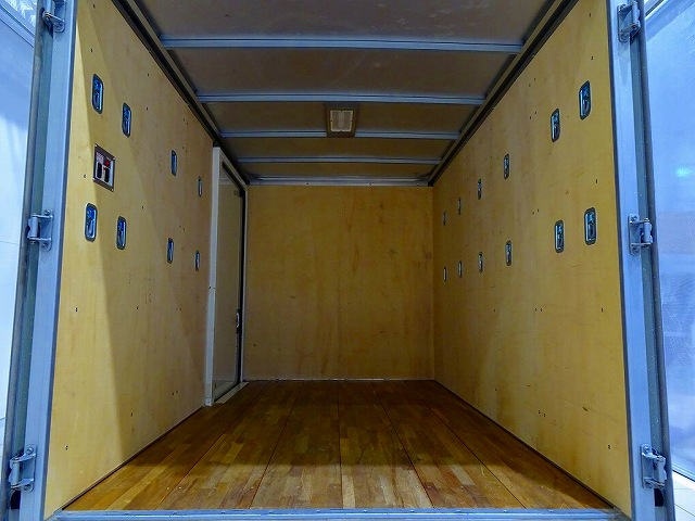 ダイナ1.2tJLWタイヤパネルバン|中古トラックの販売・買取・査定のアイナビ