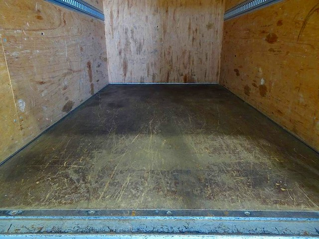 トヨエース2tFJL標準パネルバン総重量5t未満|中古トラックの販売・買取・査定のアイナビ