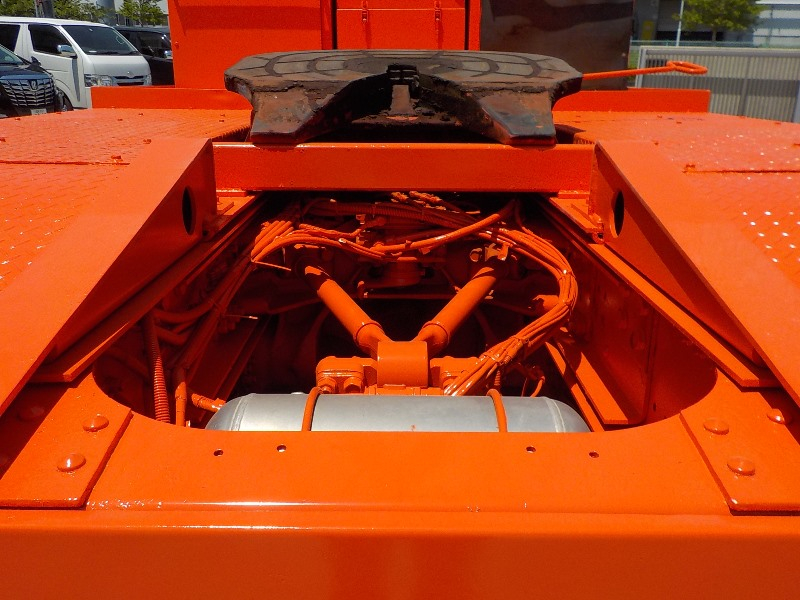 H24年 SS1EKAトラクタヘッド第5輪荷重20t|中古トラックの販売・買取・査定のアイナビ