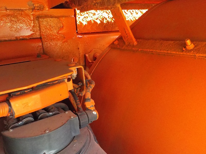 H24年 SS1EKAトラクタヘッド第5輪荷重20t|中古トラックの販売・買取・査定のアイナビ