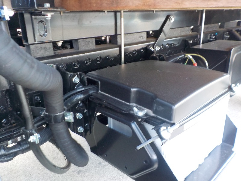 【未使用】R3年 FEB804段RC付き平2.6tワイドロング|中古トラックの販売・買取・査定のアイナビ