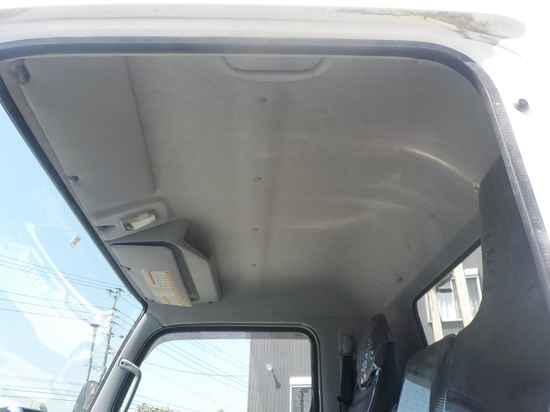 H28年 日産FGB7W平ボディワイド4WD特殊|中古トラックの販売・買取・査定のアイナビ