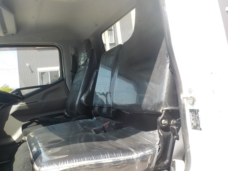 H28年 日産FGB7W平ボディワイド4WD特殊|中古トラックの販売・買取・査定のアイナビ