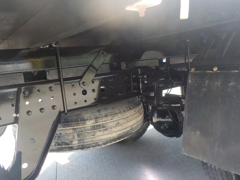 H28年 日産FGB7W平ボディワイド4WD特殊|中古トラックの販売・買取・査定のアイナビ