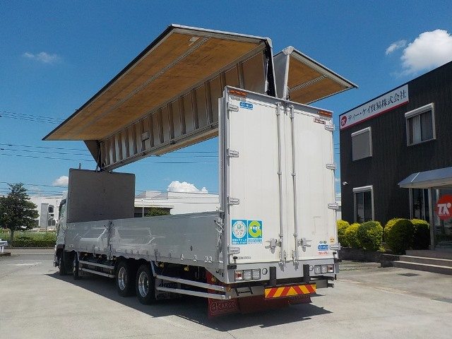 H29年CYJ77BハイルーフメッキMT|中古トラックの販売・買取・査定のアイナビ