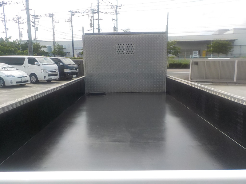 H30年 FEA20MT5速平ボディ標準ロング2t積載|中古トラックの販売・買取・査定のアイナビ