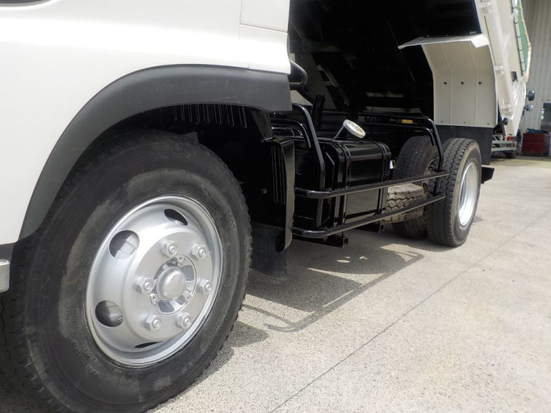 H25年 FC9JCAダンプ高床MTベッドレス|中古トラックの販売・買取・査定のアイナビ